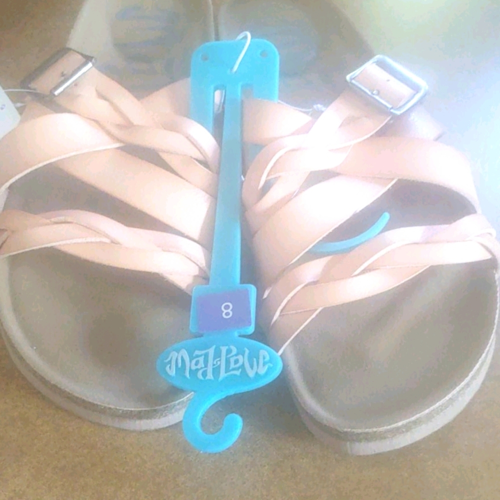 Sandals - Picture 2 of 3
